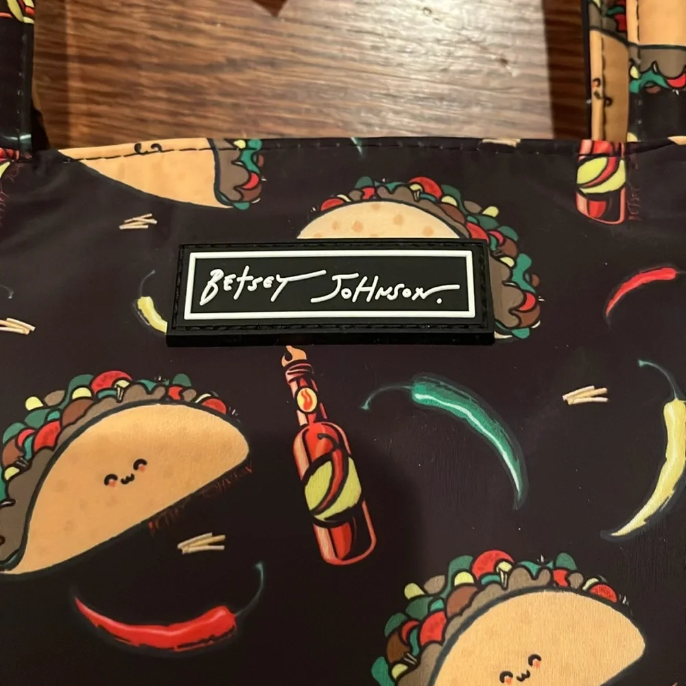 NWT Betsy Johnson Lunch Tote - Picture 2 of 4